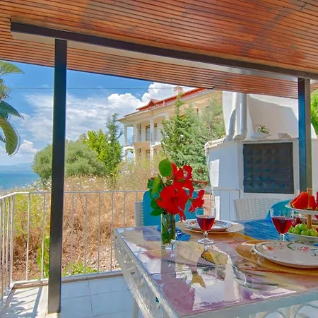 Διαμέρισμα Seaside Summer House, 2nd Floor *