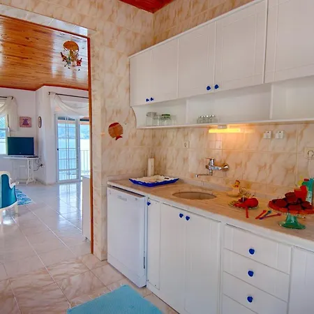 Seaside Summer House, 2nd Floor Διαμέρισμα *
